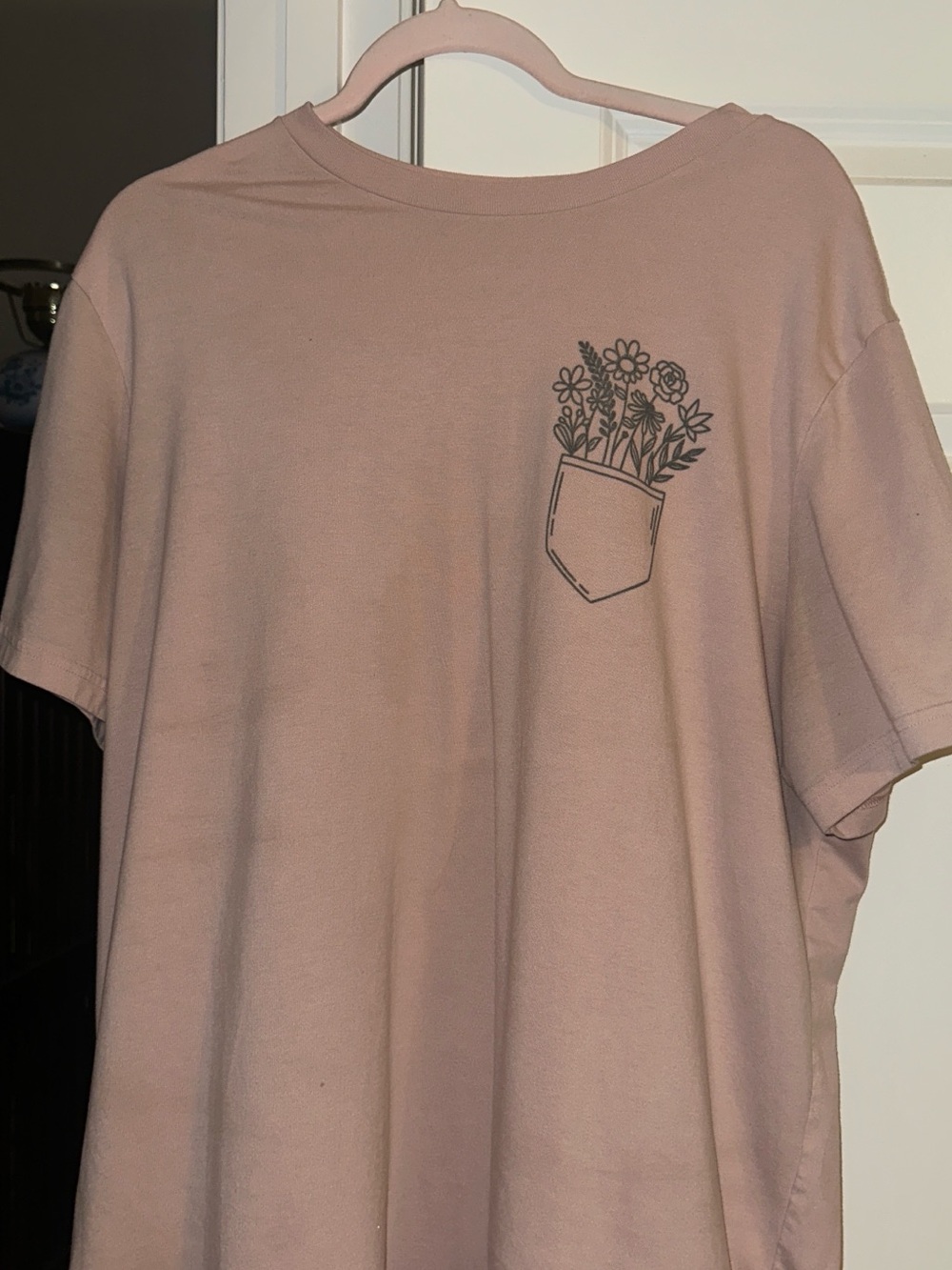 Women’s Pink Pocket Flower Graphic Tee